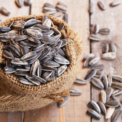 7 Superfoods that Fight Dandruff