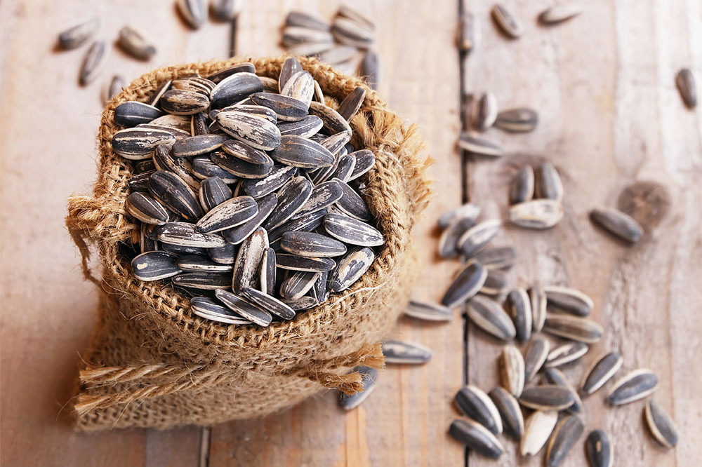 7 Superfoods that Fight Dandruff