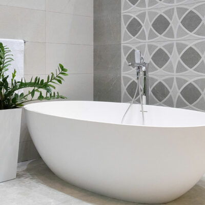 6 Popular Bathtubs for Small Bathrooms