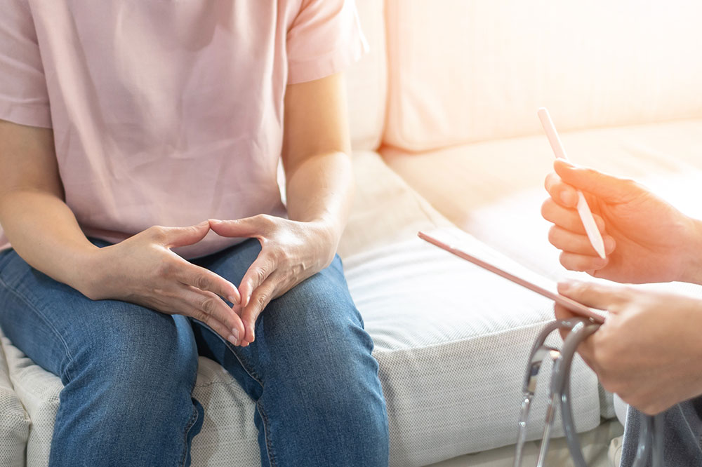 Diagnosis and Treatment Options for Ovarian Cancer